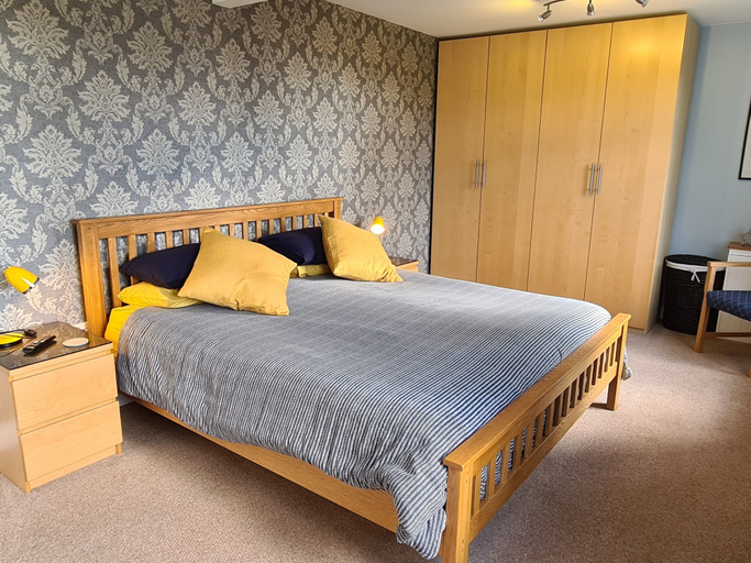 Bedroom, Owl Barn, Sisland - Spacious Apartment, Norfolk