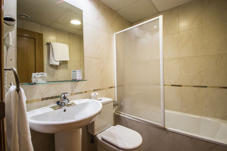 Bathroom 5, Casa Jacinto Pamplona, Navarra
