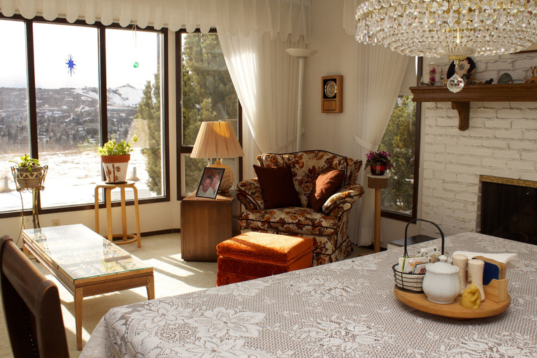 Others 5, Cozy Nest B&B, Division No. 6