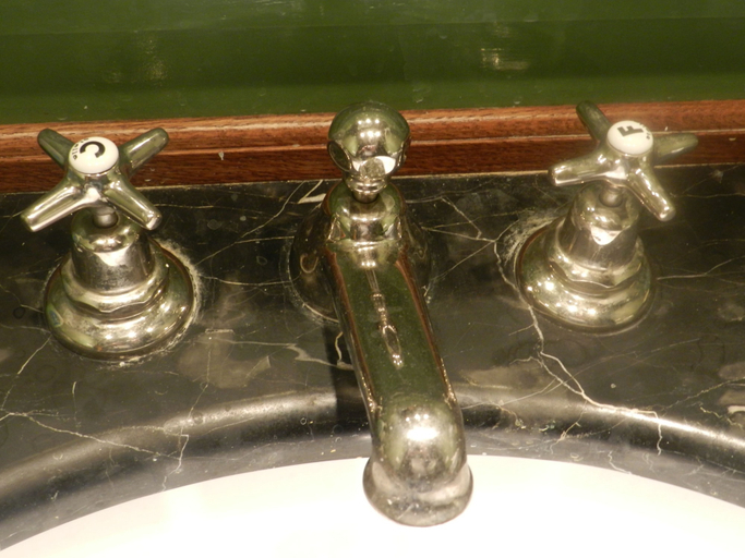 Bathroom 5, Bigo Guest House, Genova