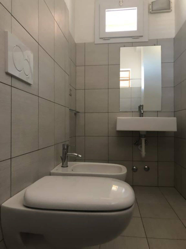 Bathroom 4, Be Hotel Rimini, Rimini
