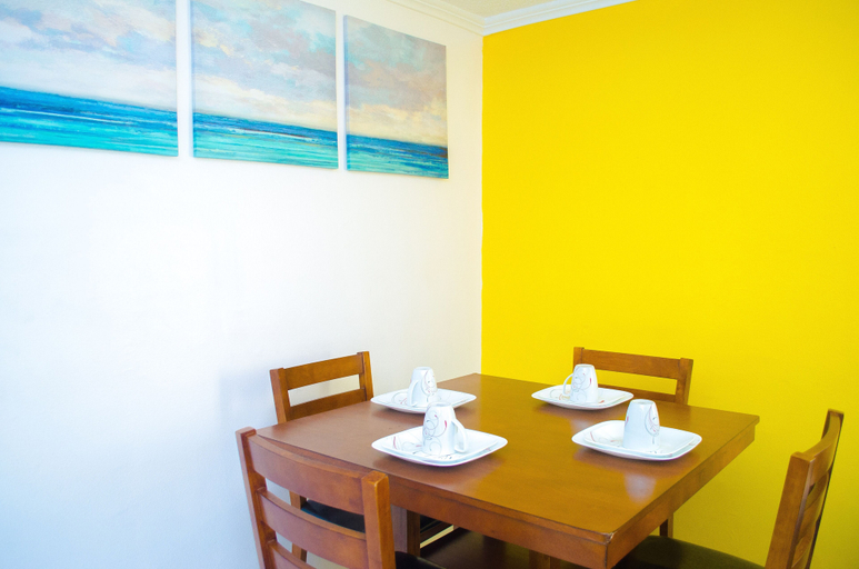 Others 5, Centrally located Oakland Guest Apartment II