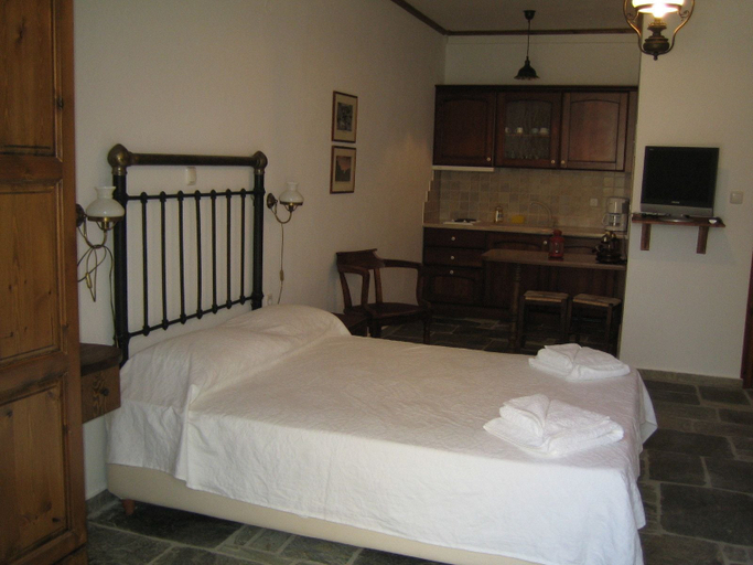 Bedroom 4, Gera's Olive Grove, North Aegean