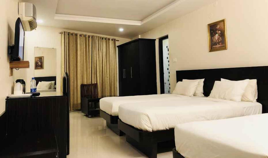 Bedroom 4, The Royal Oak Hotel, Uttara Kannada