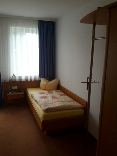 Bedroom 2, Hotel & Restaurant Kuhfelder Hof, Altmarkkreis Salzwedel