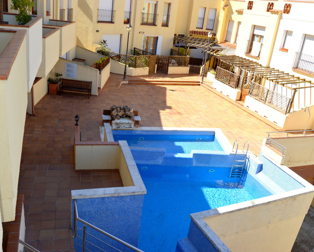 Sport & Beauty, La Maison Jaune, Girona