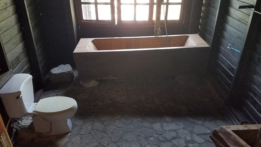 Bathroom 4, Turtle Egg Cove Ngapali, Thandwe