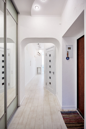 Others 4, Flatsis Apartment Bazhanova 12, Kharkivs'ka