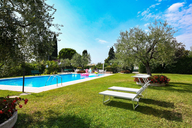 Outdoor pool 2, Roccolino, Brescia