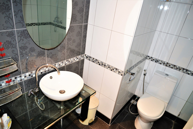 Bathroom 2, Central Pattaya Plaza Condotel, Pattaya