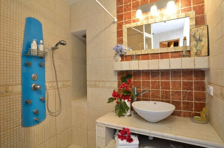 Bathroom 3, Mallorca traditional village townhouse, Baleares