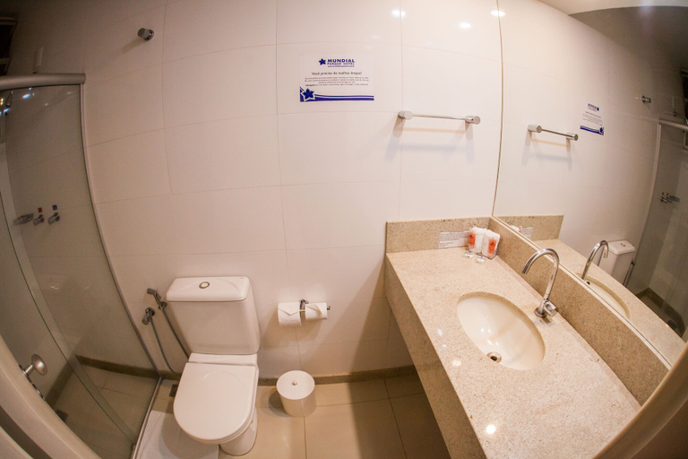 Bathroom 5, Mundial Parque Hotel, Viçosa