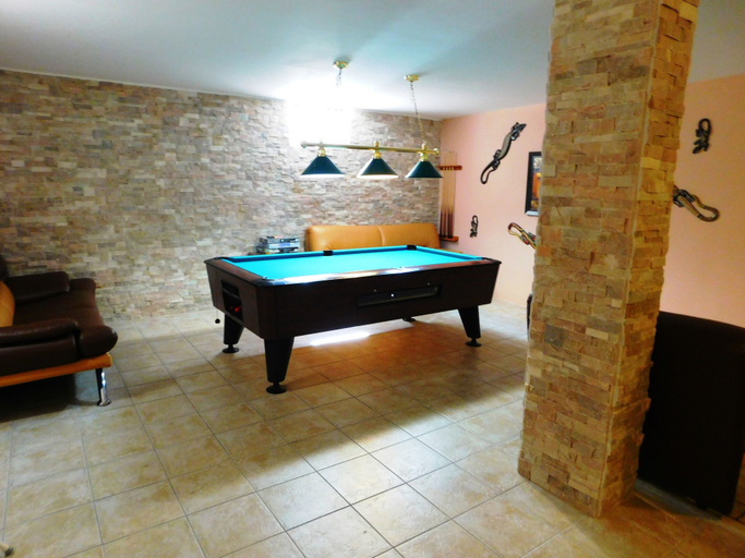 Others 4, Villa Bella Vista - A131, Girona