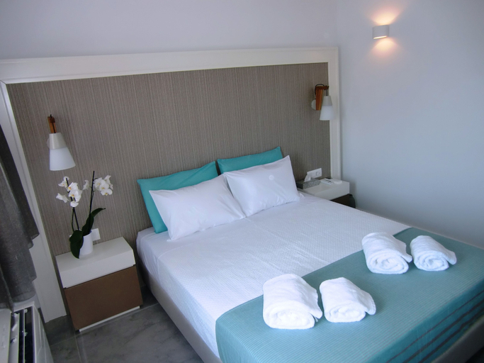 Bedroom 3, Platia, South Aegean