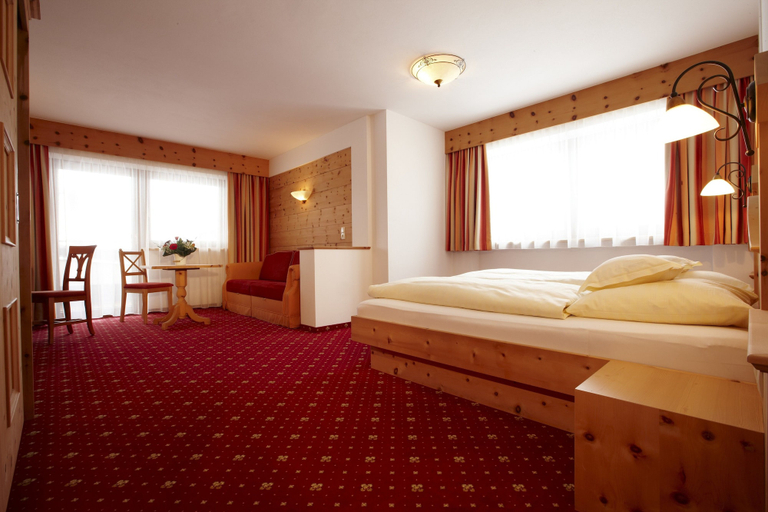Bedroom 2, Alpengasthof Grüner, Imst