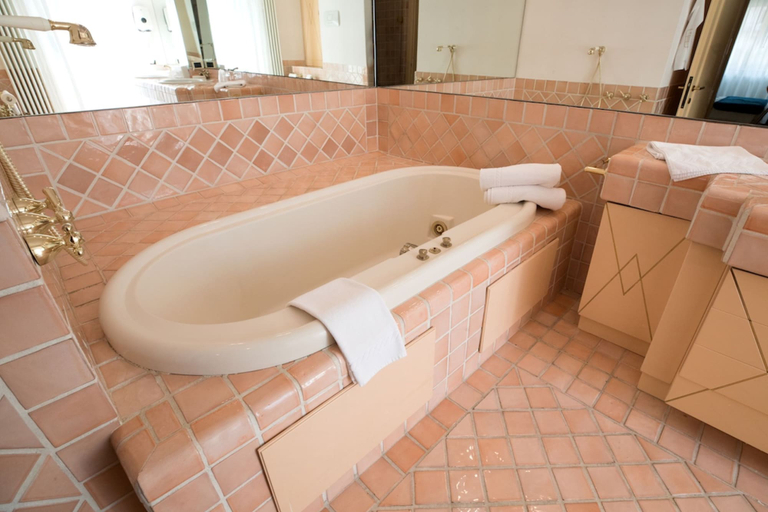 Bathroom 5, Hotel Brescia, Brescia