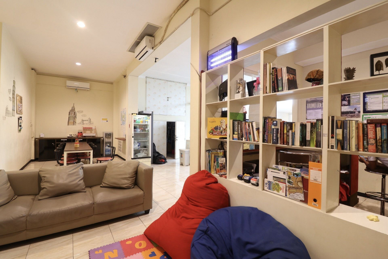 Others 4, MADOR Malang Dorm Hostel, Malang