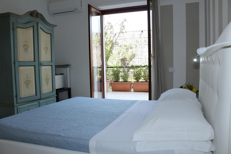 Bedroom 3, Lemon Rooms Sorrento, Napoli