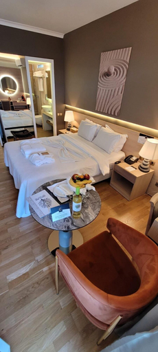 Bedroom 3, Coral, Attica