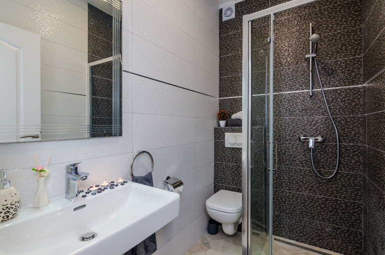 Bathroom 4, Mata Family Apartments, Konavle