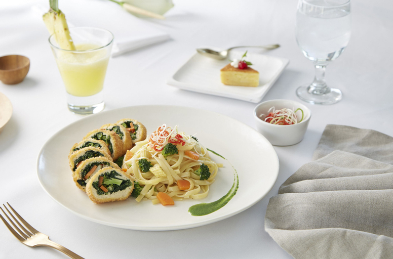 Food & Drinks 11
