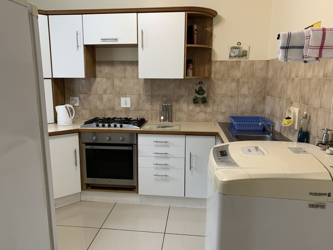 Others 5, Edens Guest House, eThekwini