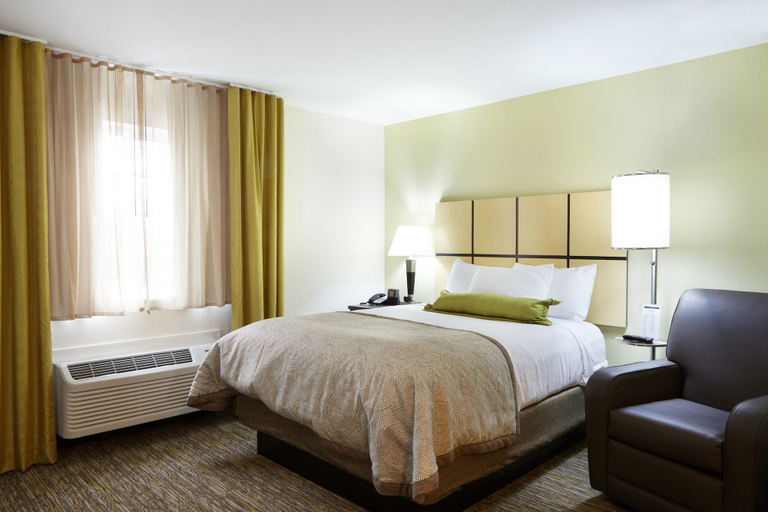 Bedroom 5, Candlewood Suites KENEDY, Karnes