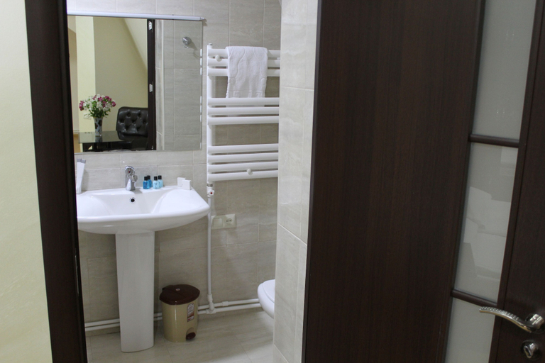 Bathroom 4, Best View Hotel, Yerevan