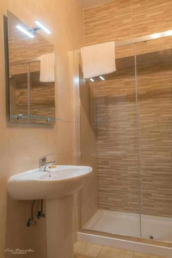 Bathroom, Apartamentos Rocha Praia Mar, Portimão
