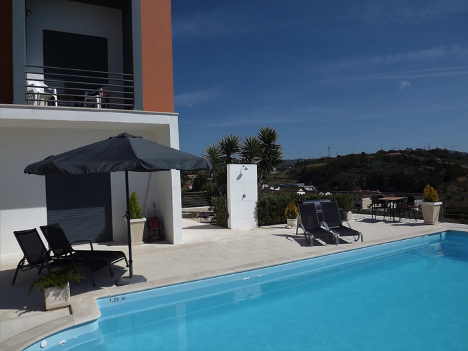 Sport & Beauty 5, Casa Ceedina B&B & Beauty, Batalha