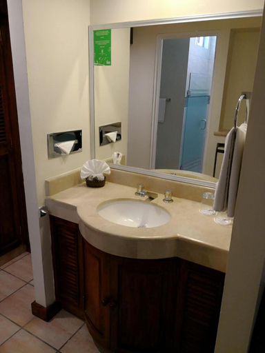 Bathroom 3, Hotel Playa Marina, Mazatlán