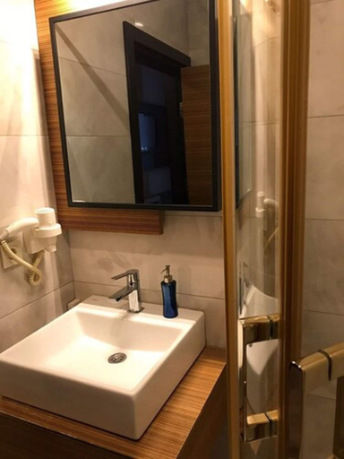 Bathroom 5, Aydınoğlu Accommodation, Maltepe