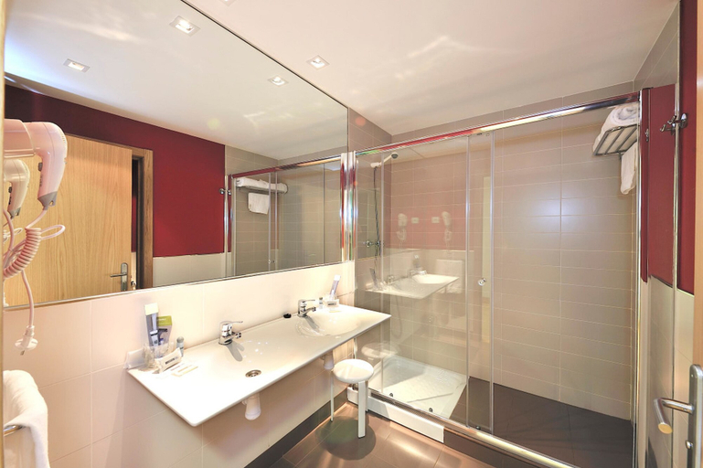 Bathroom 4, Hotel Naval Sestao, Vizcaya