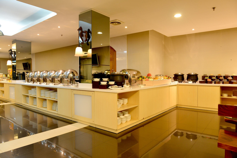 Food & Drinks 5, Emilia Hotel By Amazing - Palembang, Palembang