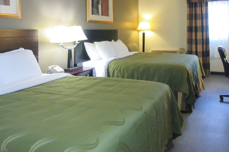 Bedroom 4, Quality Inn Longmont, Weld