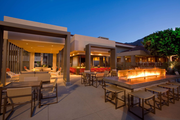 Exterior & Views 2, Hilton Palm Springs Resort, Riverside