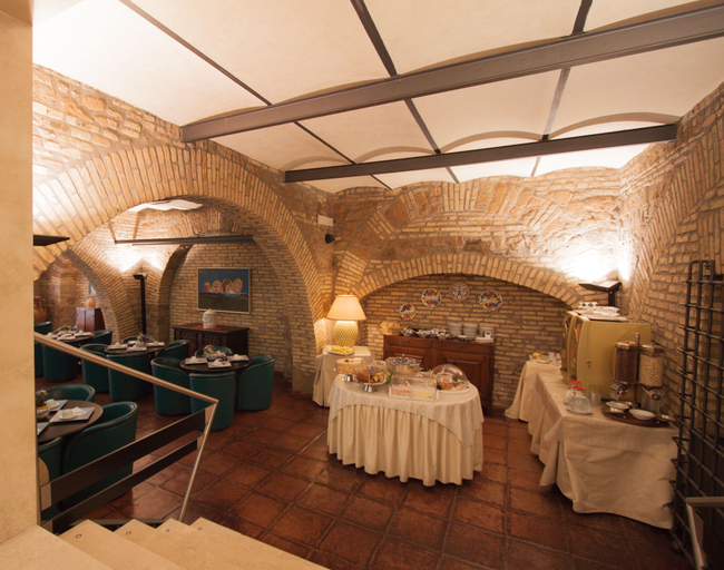 Food & Drinks 5, Laurentia Hotel, Roma