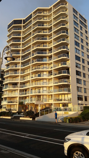 Exterior & Views 2, Beaconlea Tower Apartments, Gold Coast