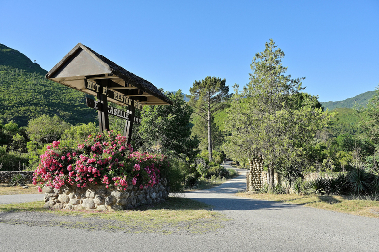 Exterior & Views 2, Hotel E Caselle - Demeures & Châteaux, Haute-Corse