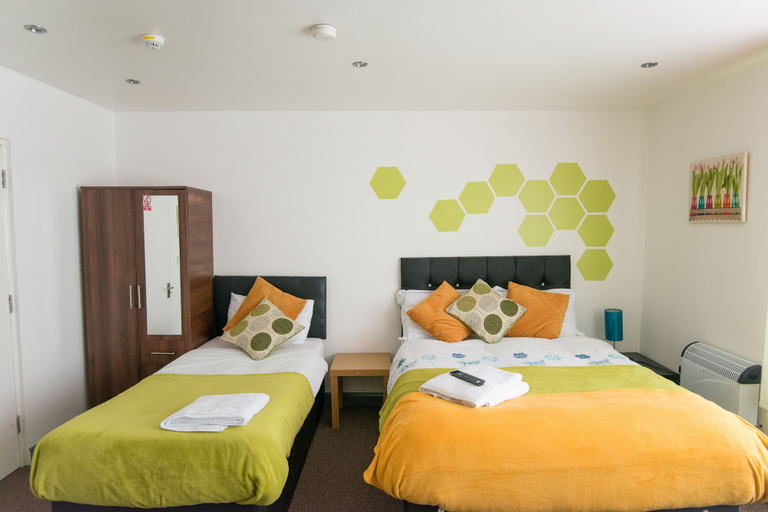 Bedroom 2, Snooze Apartments Flat 53, Bradford