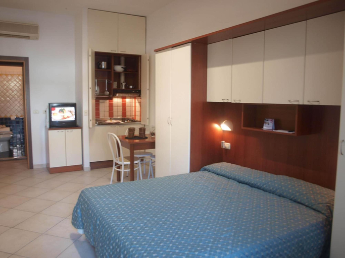 Bedroom 3, Residence I Girasoli, Rimini