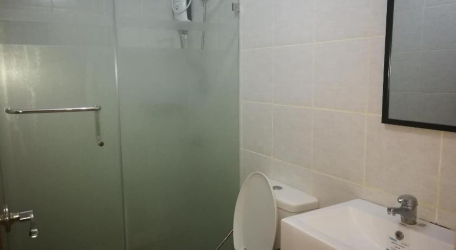 Bathroom 4, Home Stays A by SIIA in Cebu City, Cebu City