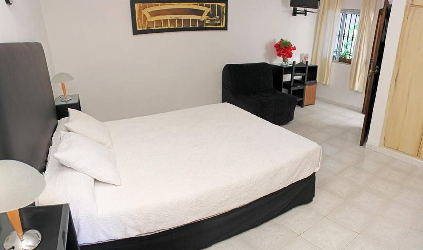 Bedroom 5, Hostal El Capi, Cádiz