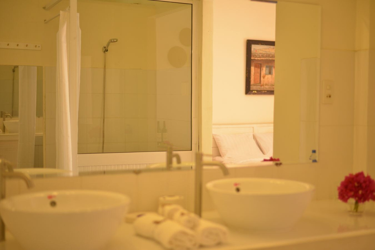 Bathroom 1, Alyssa's Garden Home, Phan Thiết