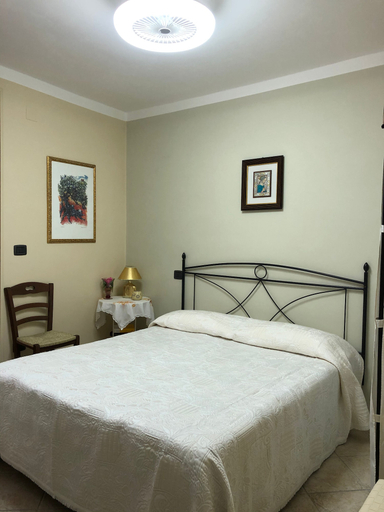Bedroom 4, Al Campanaro Bed & Breakfast, Avellino