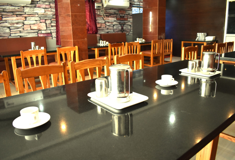 Food & Drinks 4, Apple Park Annexe, Tiruchirappalli