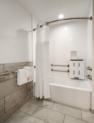 Bathroom 2, Ayres Suites Diamond Bar, Los Angeles