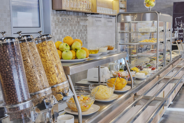 Food & Drinks 5, Maxima Panorama Hotel, Central