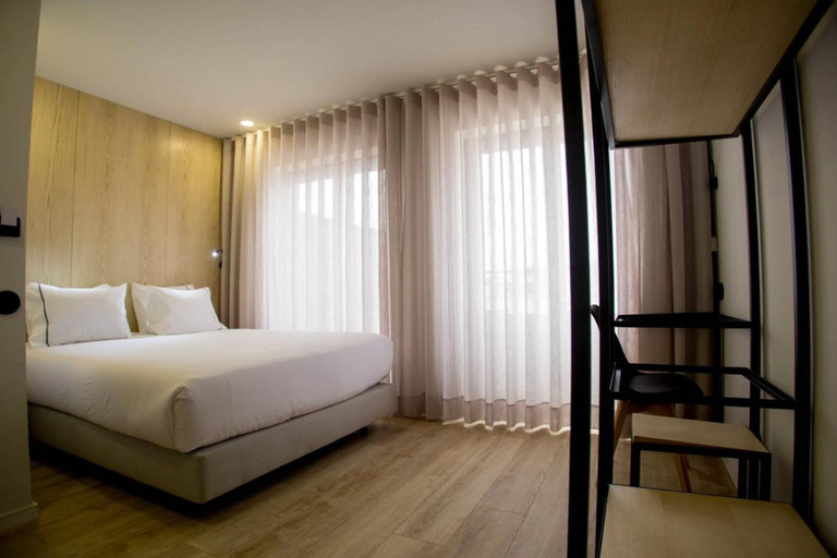 Bedroom 3, The Gate, Porto