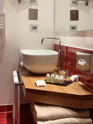 Bathroom 5, Lanthia Resort, Ogliastra